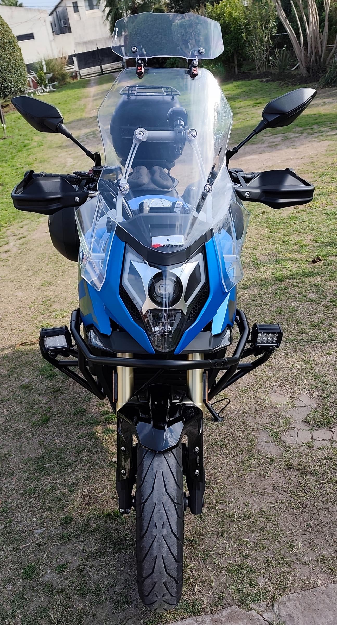 CF 650 MT 2025 — foto 1 de 5