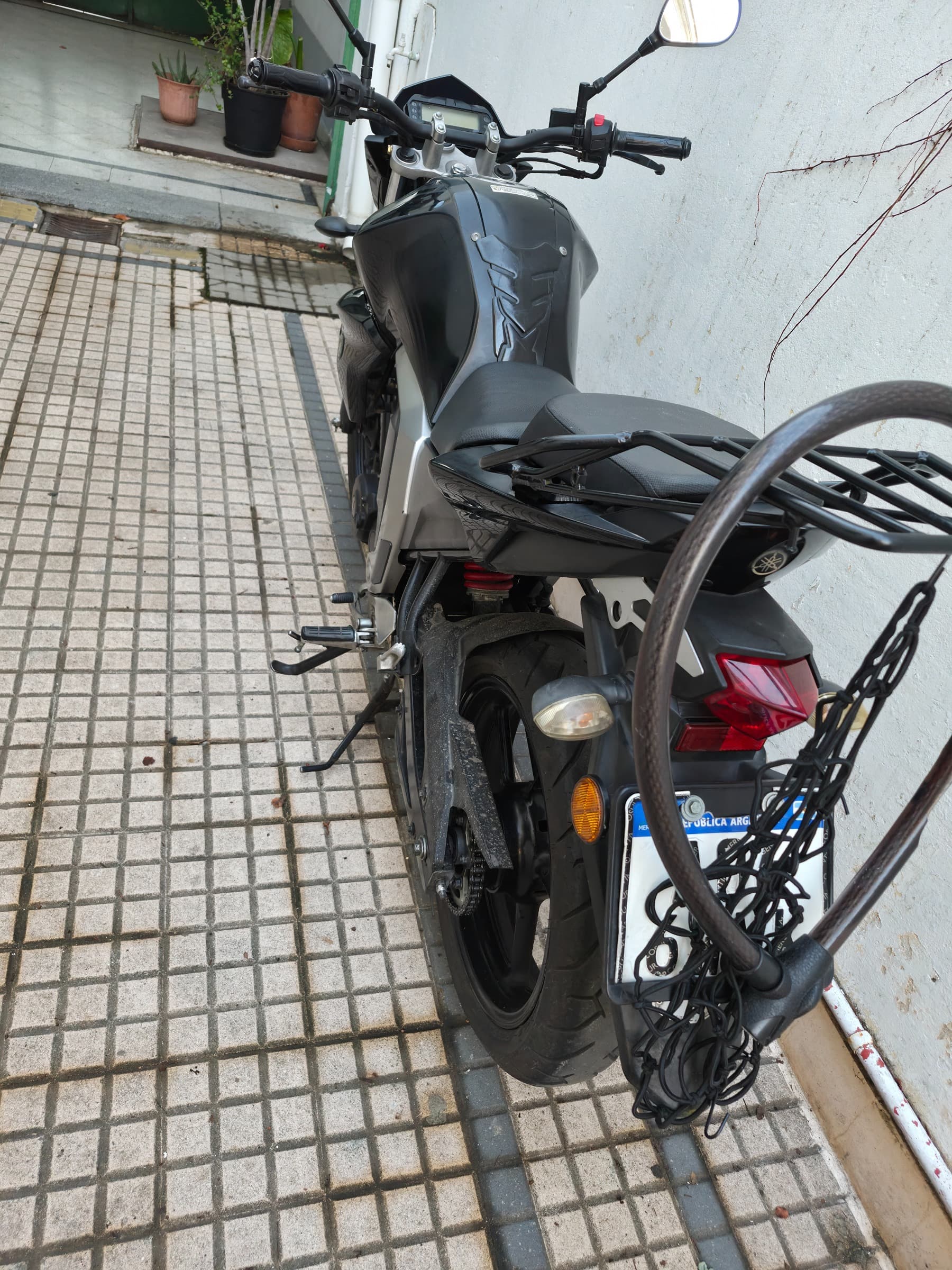 Yamaha Fz 16 FI 2017 — foto 1 de 3
