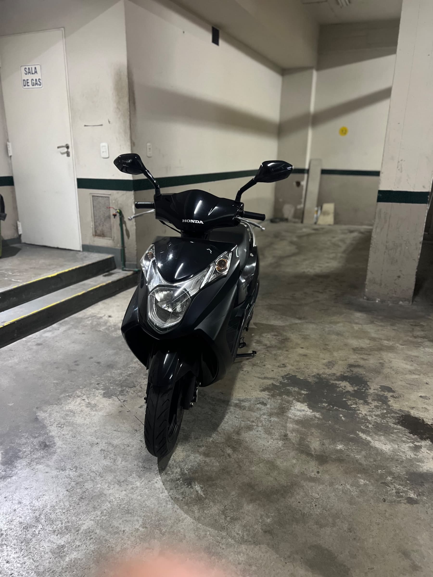 Honda elite 125 2017 — foto 1 de 5