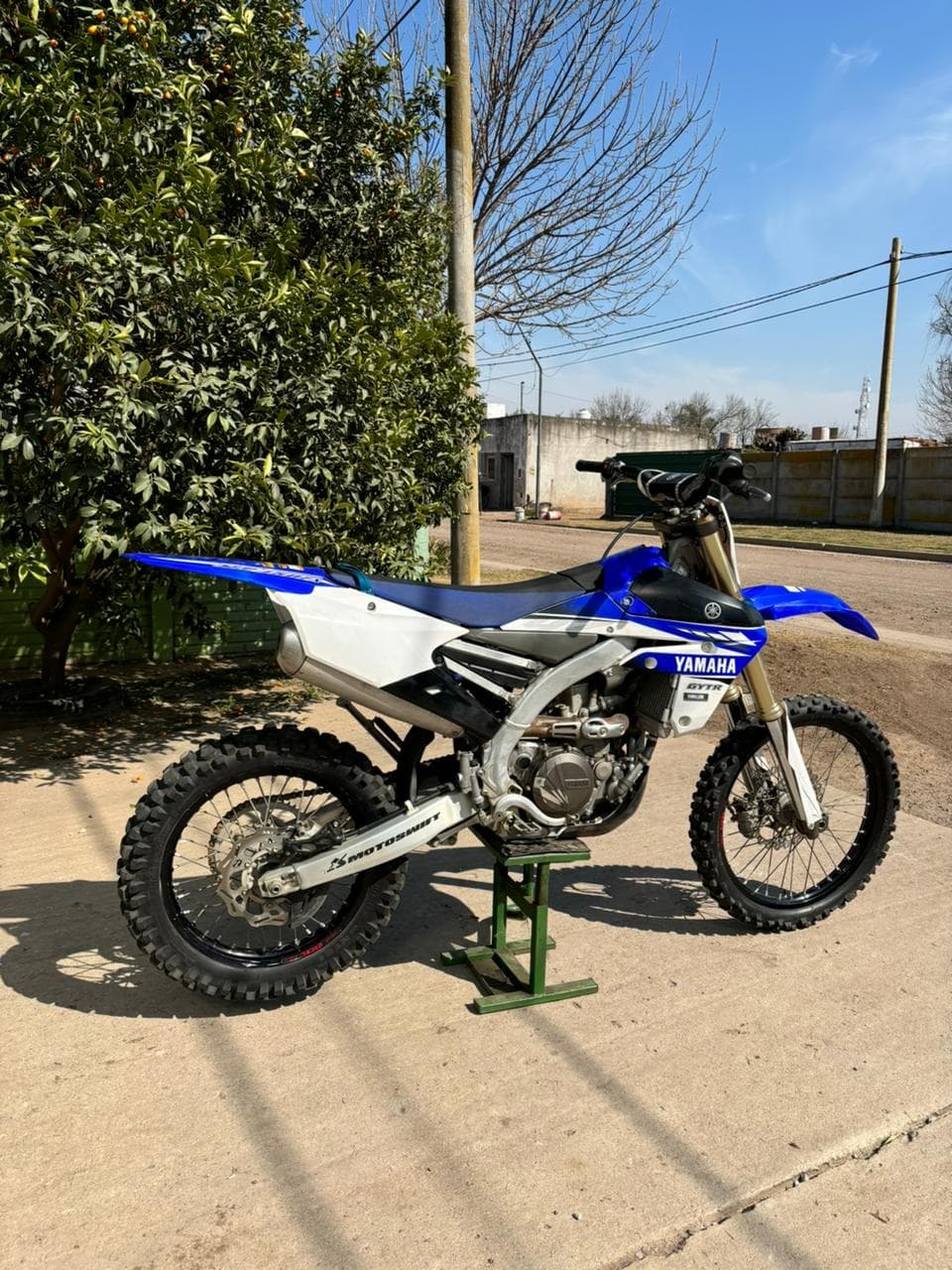 Yamaha Yz 450 fx 2017 — foto 1 de 5