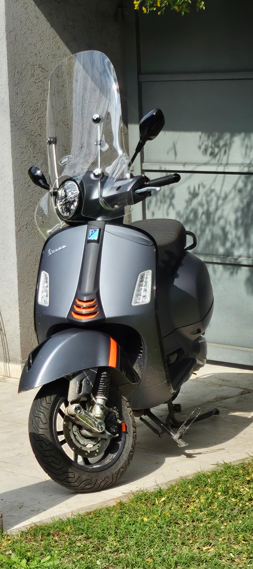 Vespa gts 300 super sport 2023 — foto 1 de 4