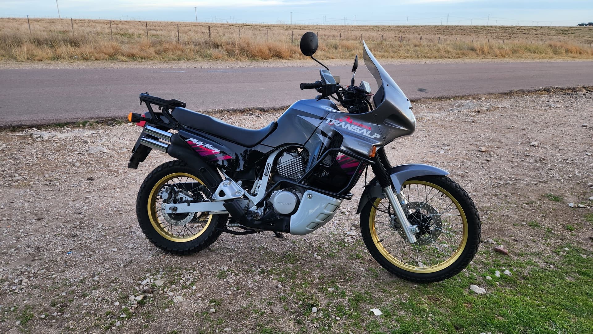 Honda transalp 600 Transalp 1995 — foto 1 de 5
