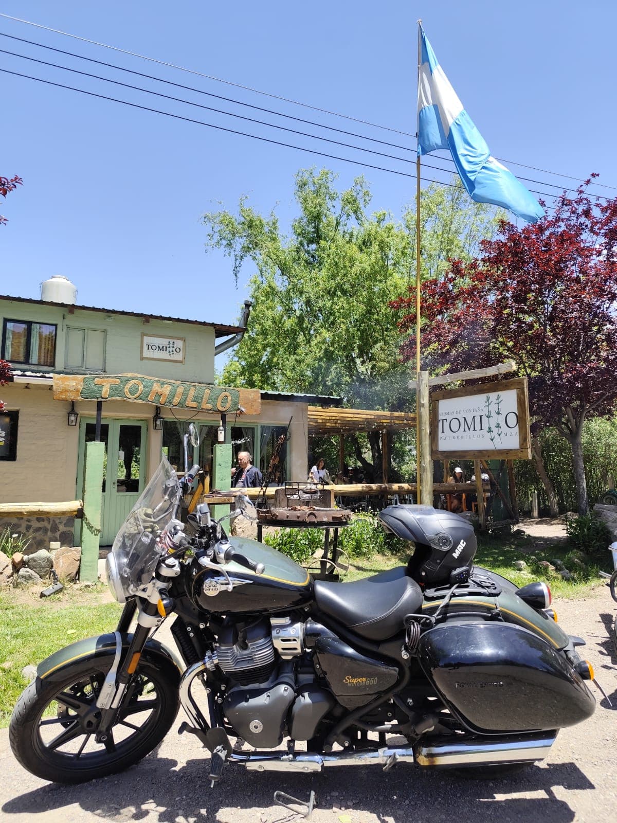 Royal Enfield Supermeteor 650 - Impecable - 2024 — foto 1 de 8
