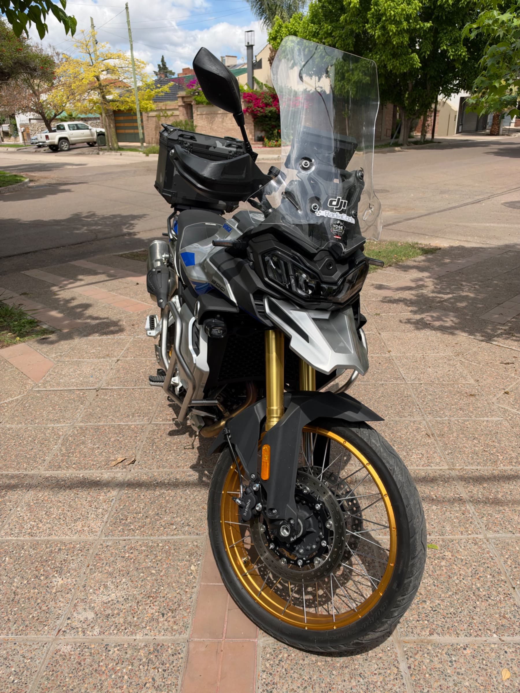 Voge 900 dsx 2025 — foto 1 de 5