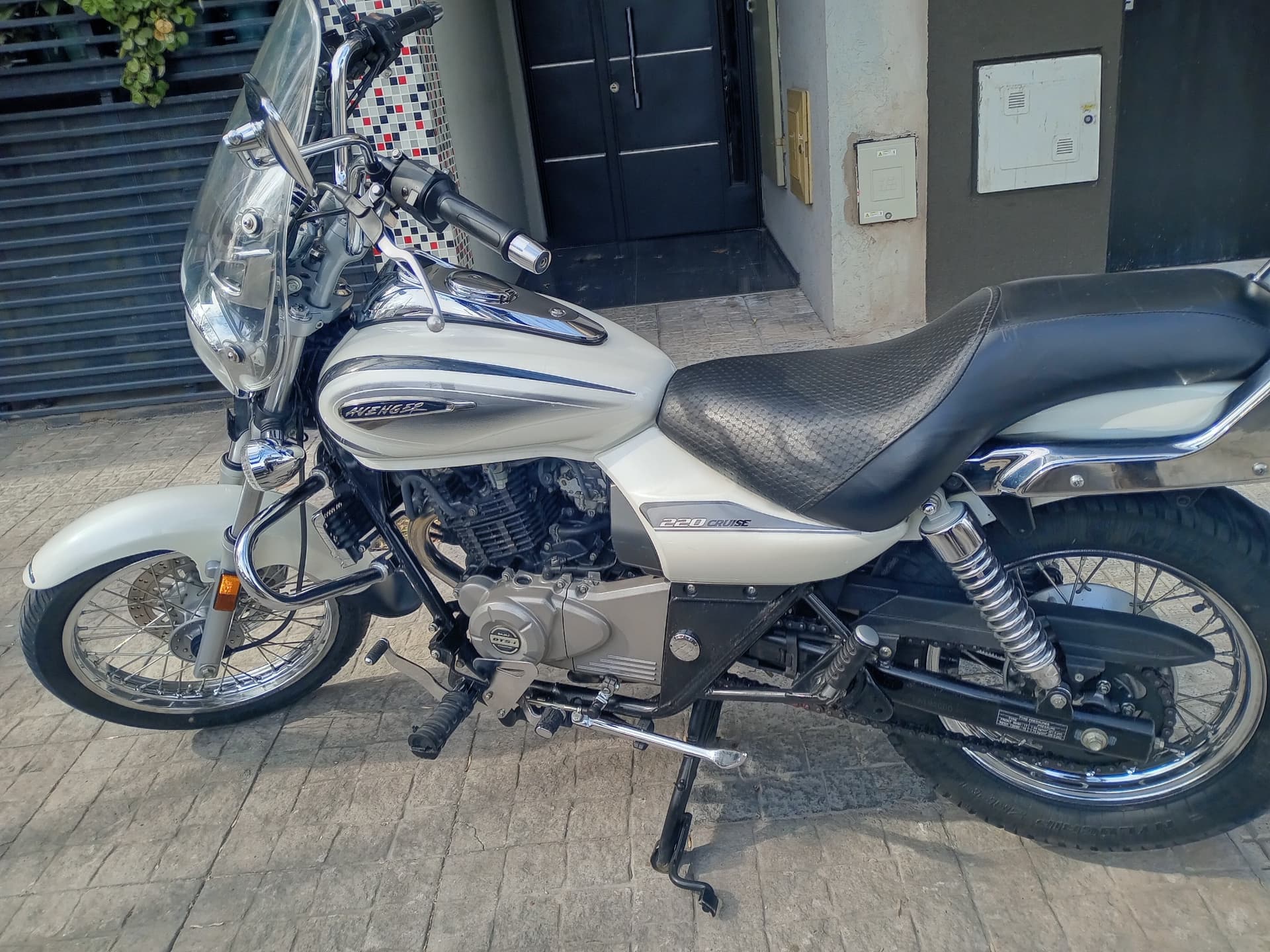 Bajaj Avenger Cruise 220 2018 — foto 1 de 4