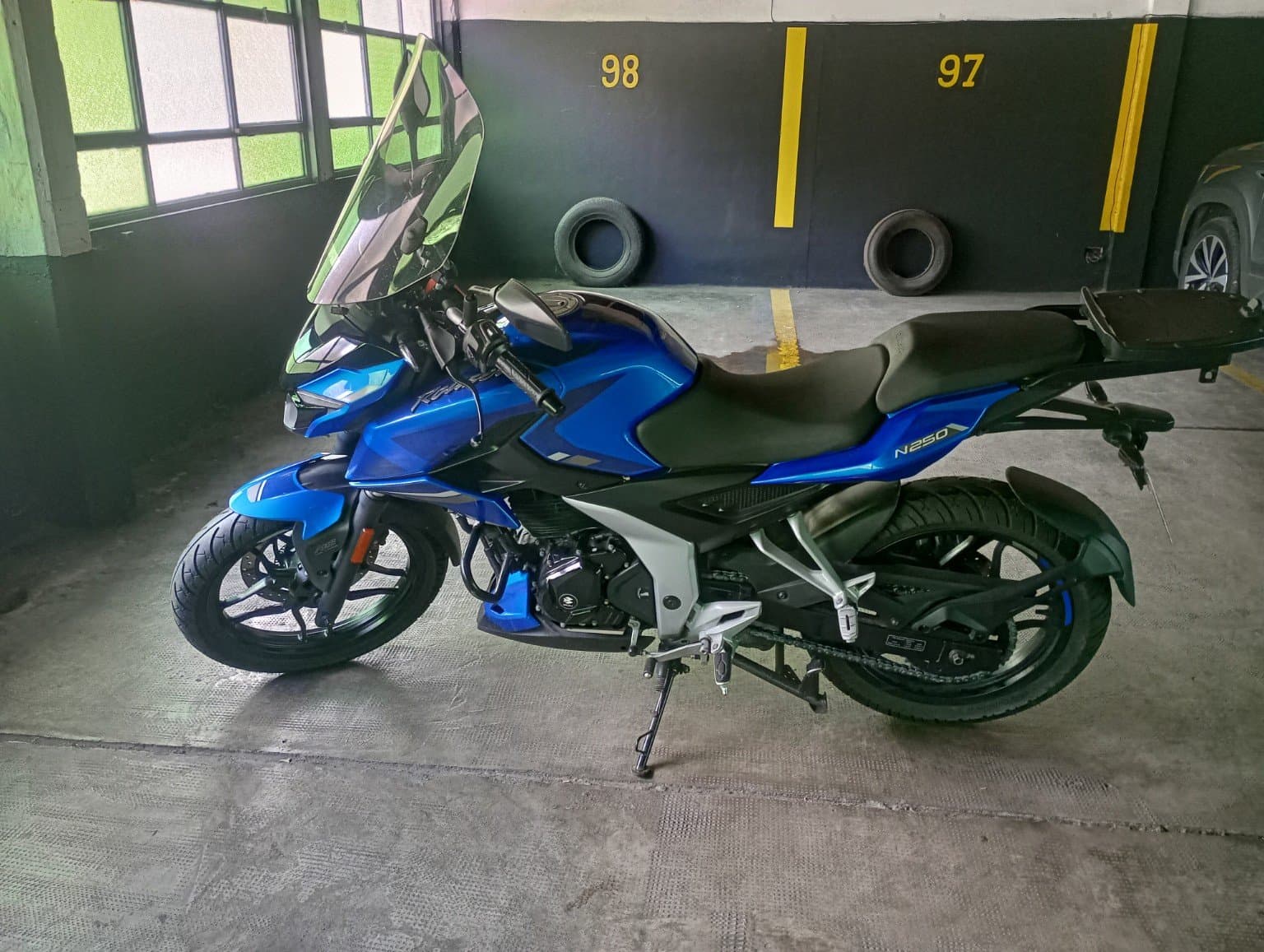 Bajaj Rouser N250 2024 — foto 1 de 4