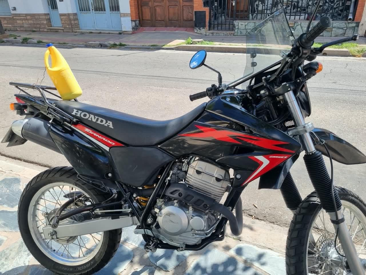 Honda XR 250 Tornado 2020 — foto 1 de 5