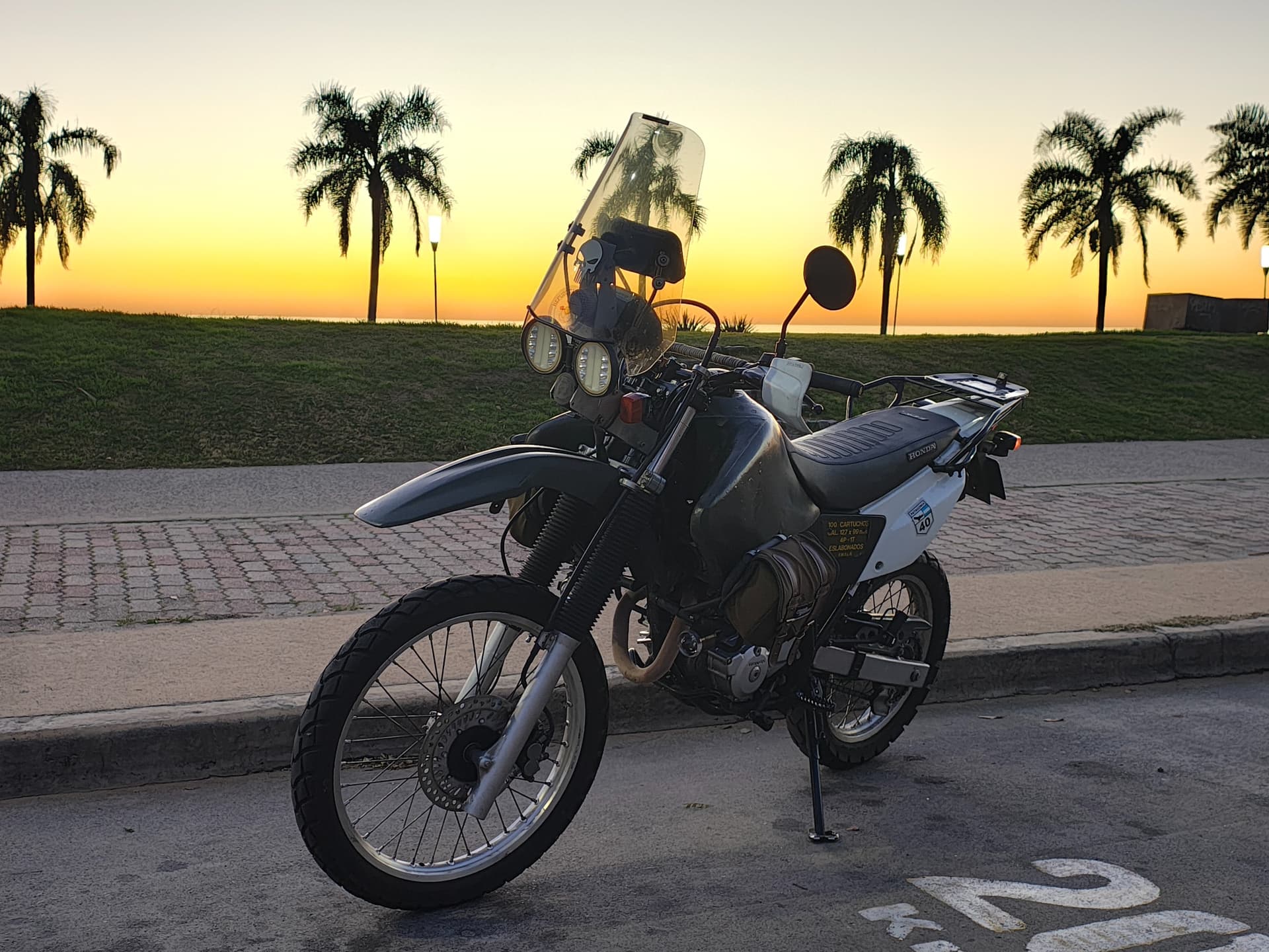 Honda XR 250 Tornado 2021 tipo Dakkar — foto 1 de 10