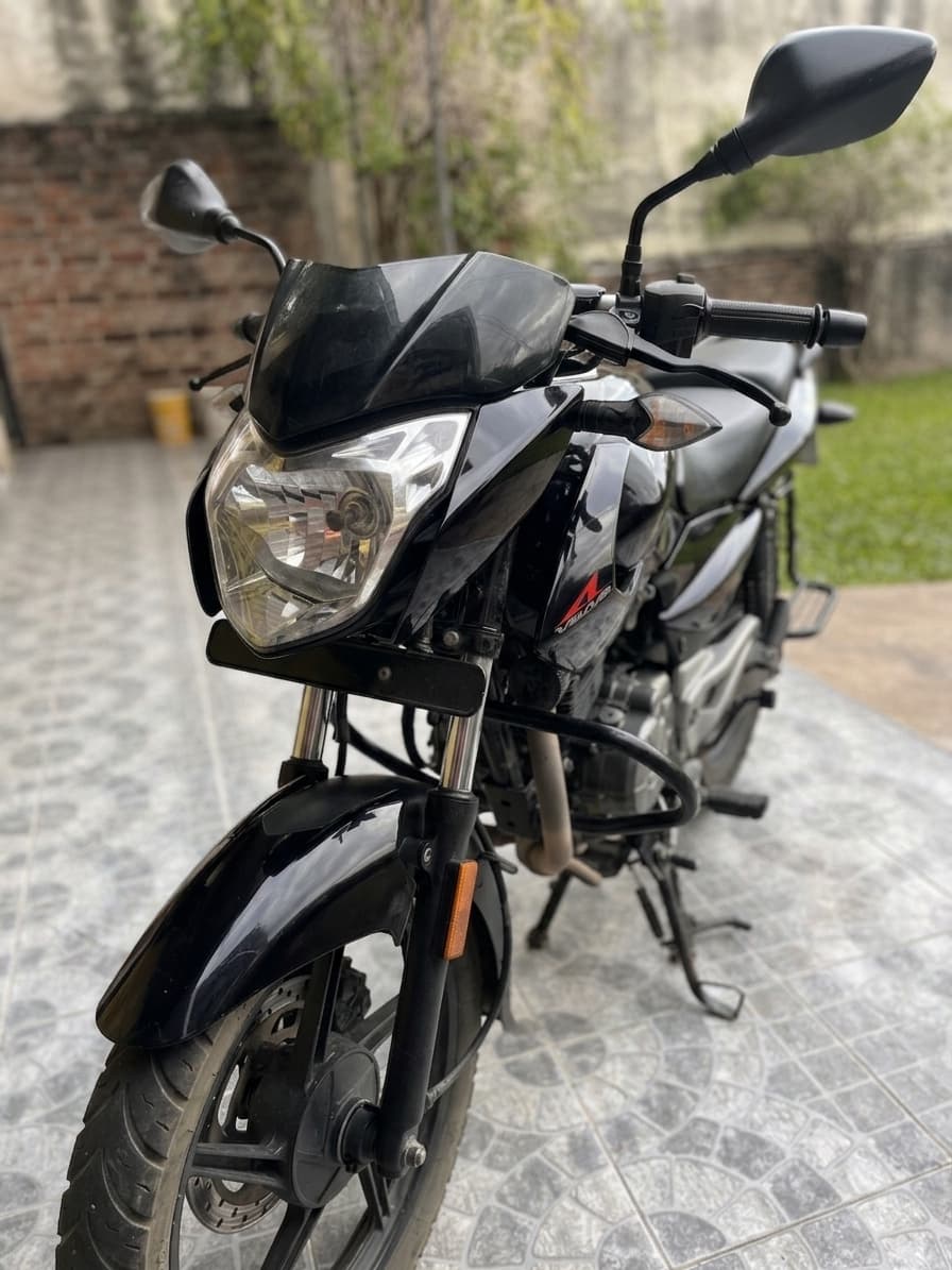 Rouser La 135 2017 — foto 1 de 4