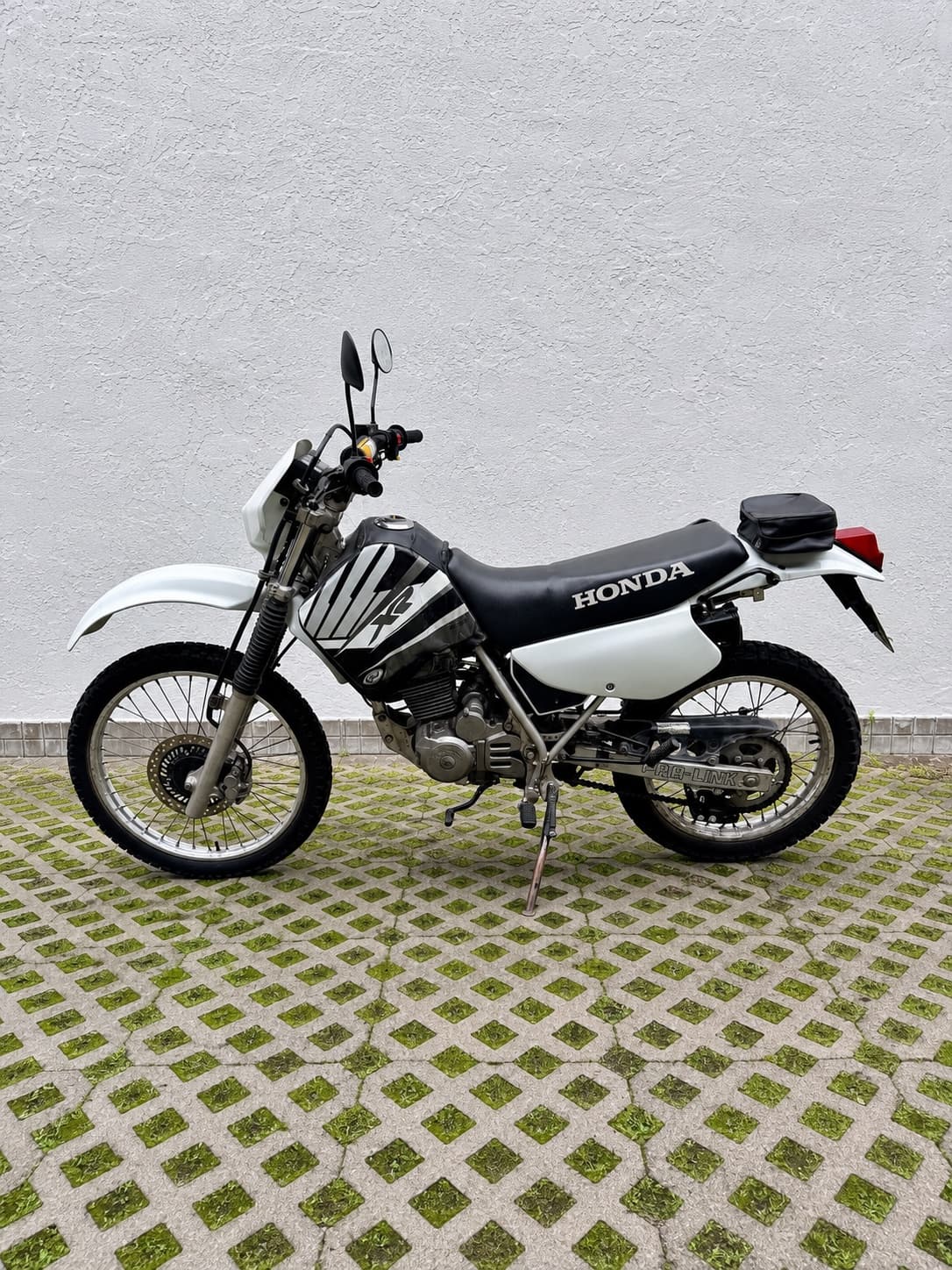 HONDA XL 200 2001 — foto 1 de 5