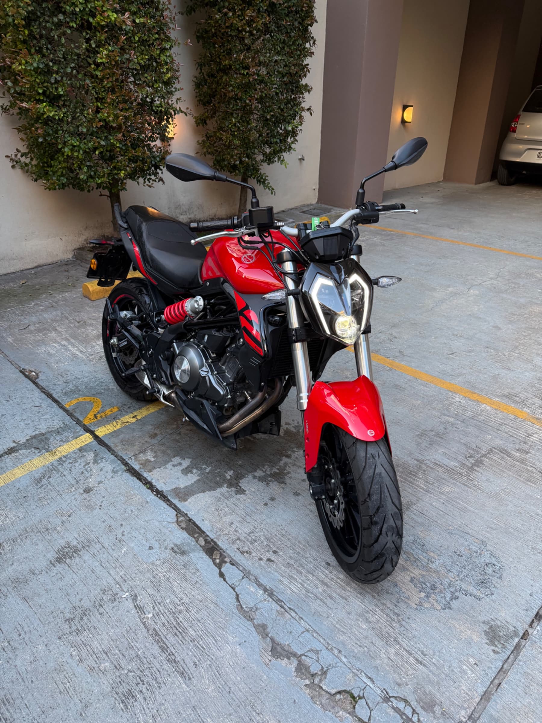 Benelli 302s 2023 — foto 1 de 5