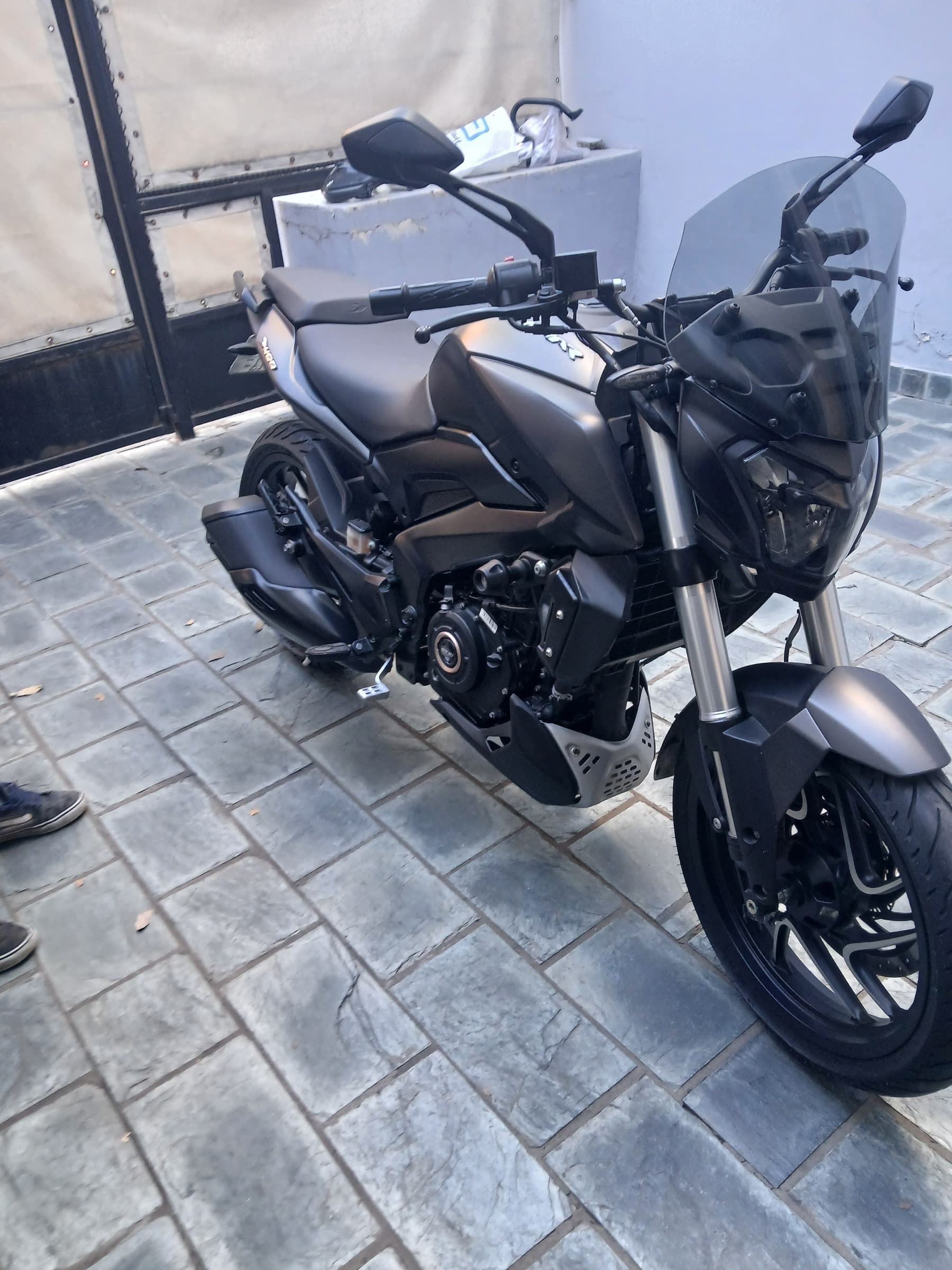 Bajaj Dominar 400 ug 2023 — foto 1 de 5