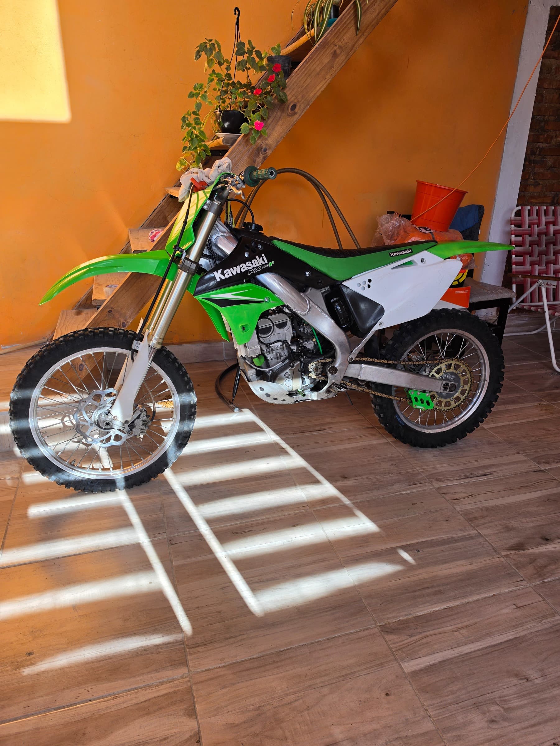 Kawasaki kx250f 2006 4t — foto 1 de 5
