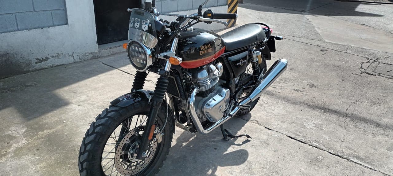 Royal enfield interceptor 650 2022 — foto 1 de 5
