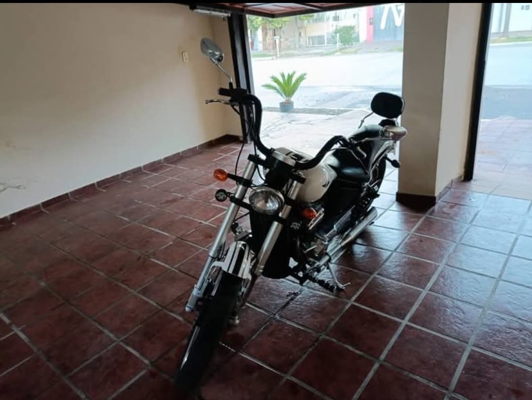 Jawa Daytona 400 2021