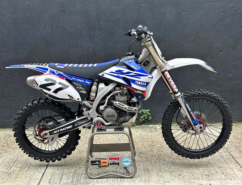 Moto YAMAHA YZF 450 2009 SUSP OHLINS — foto 1 de 8