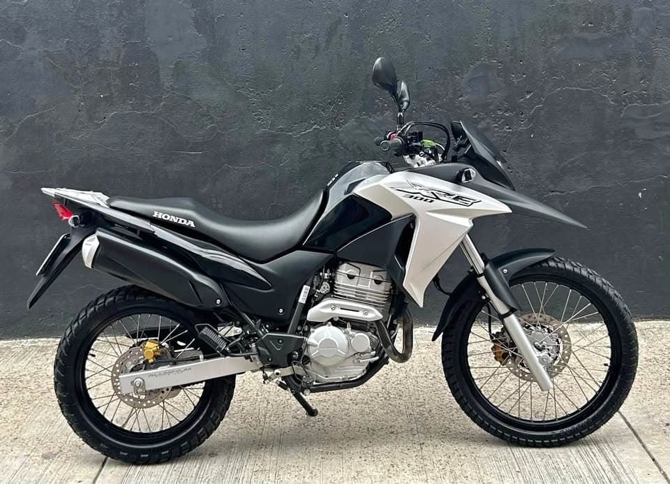 HONDA XRE 300 RALLY 11.500km — foto 1 de 8