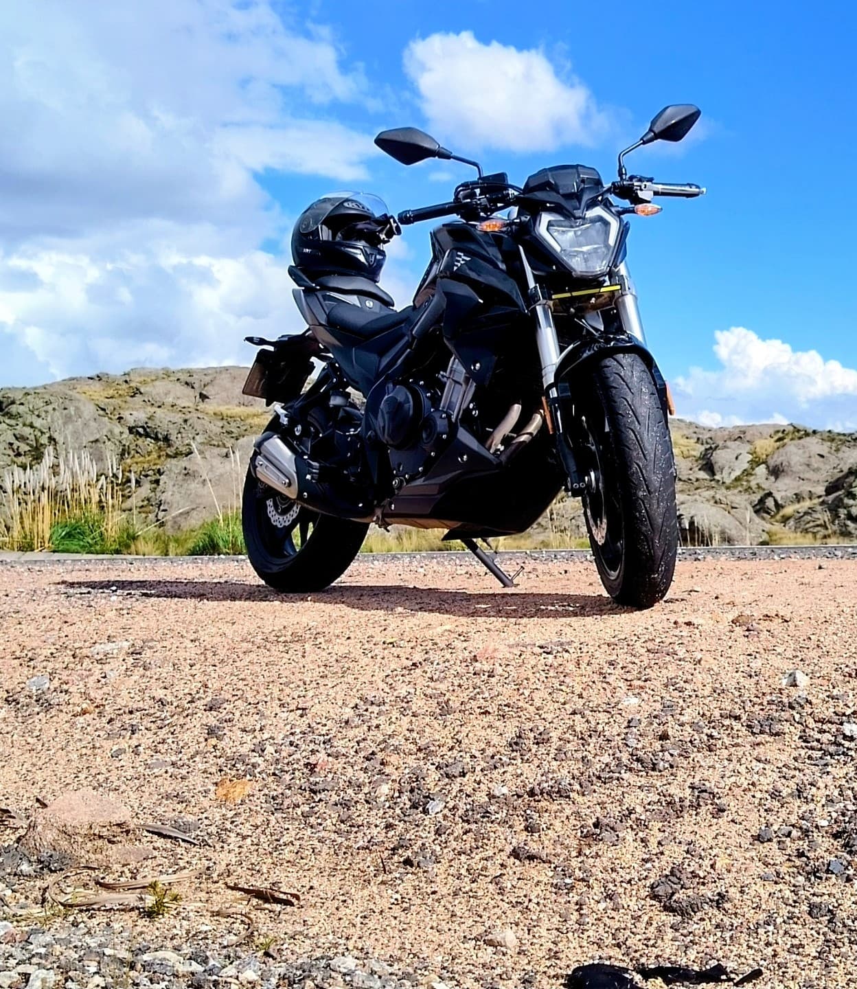 Voge 500r 2022 — foto 1 de 3