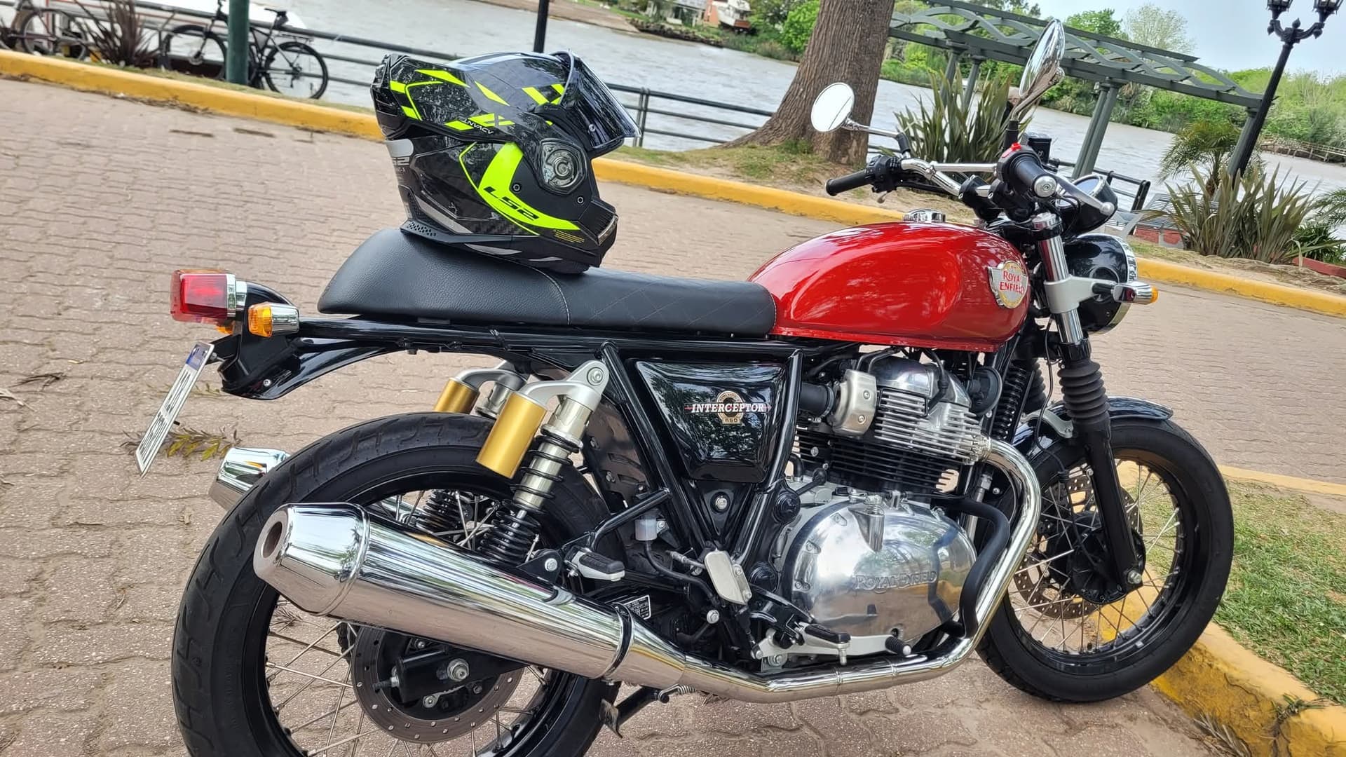 Royal Enfield 650 interceptor 2023 — foto 1 de 4