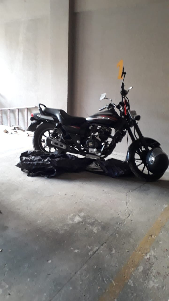 Bajaj avenger 2016 — foto 1 de 4
