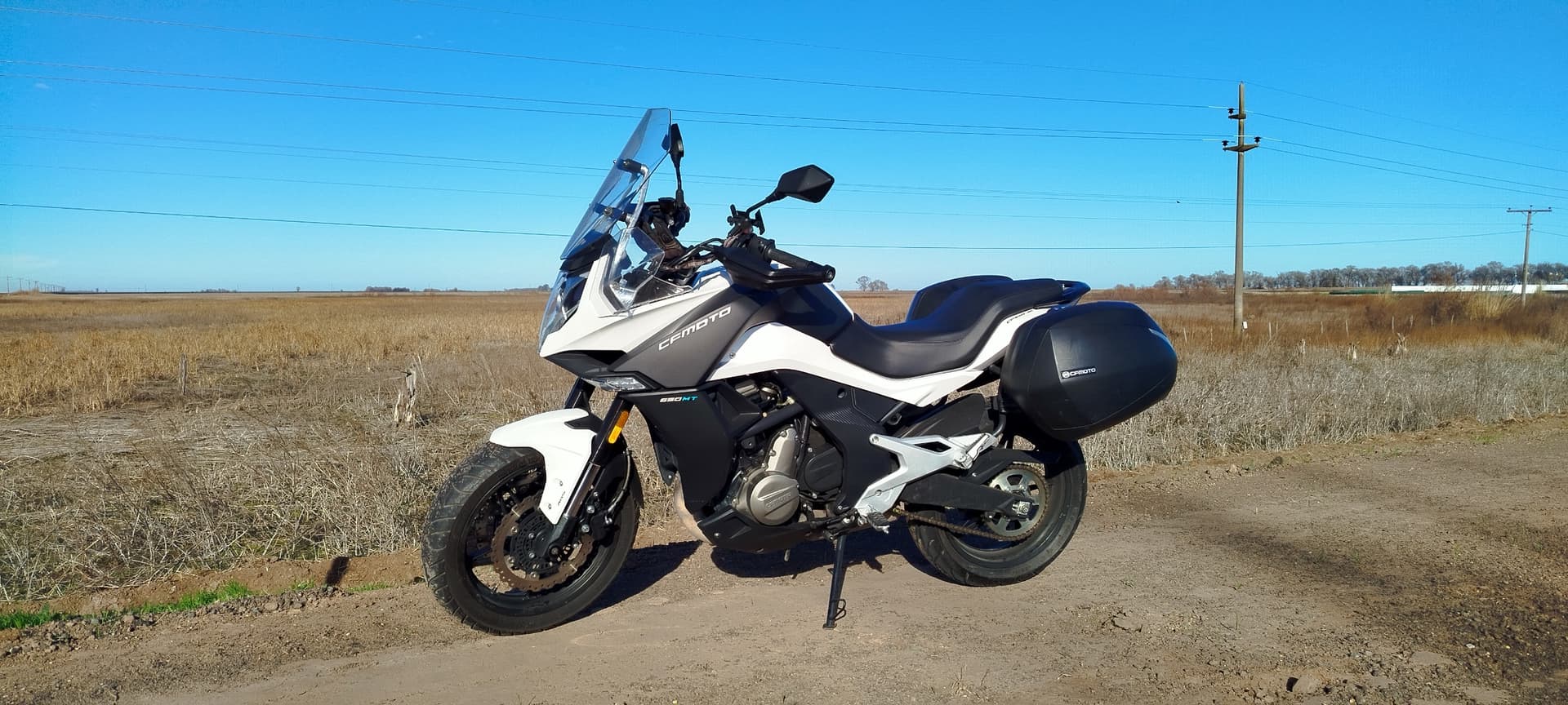 "CFMoto 650MT-C3 2020" — foto 1 de 5