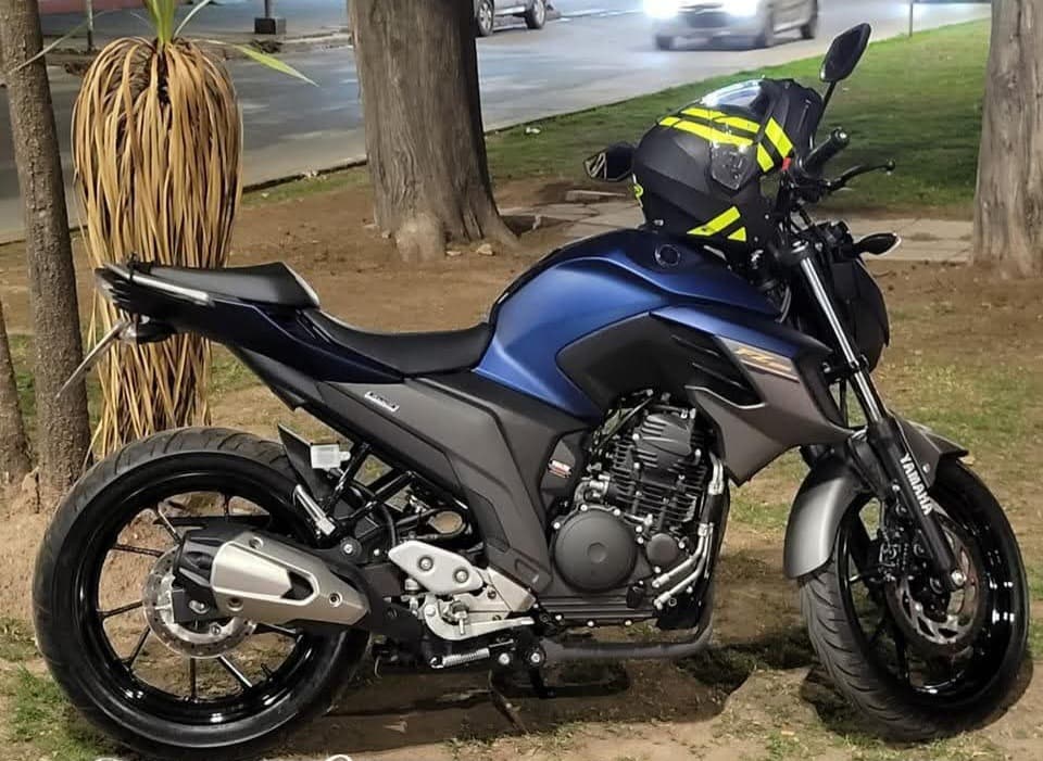Yamaha fz25 2022 — foto 1 de 2