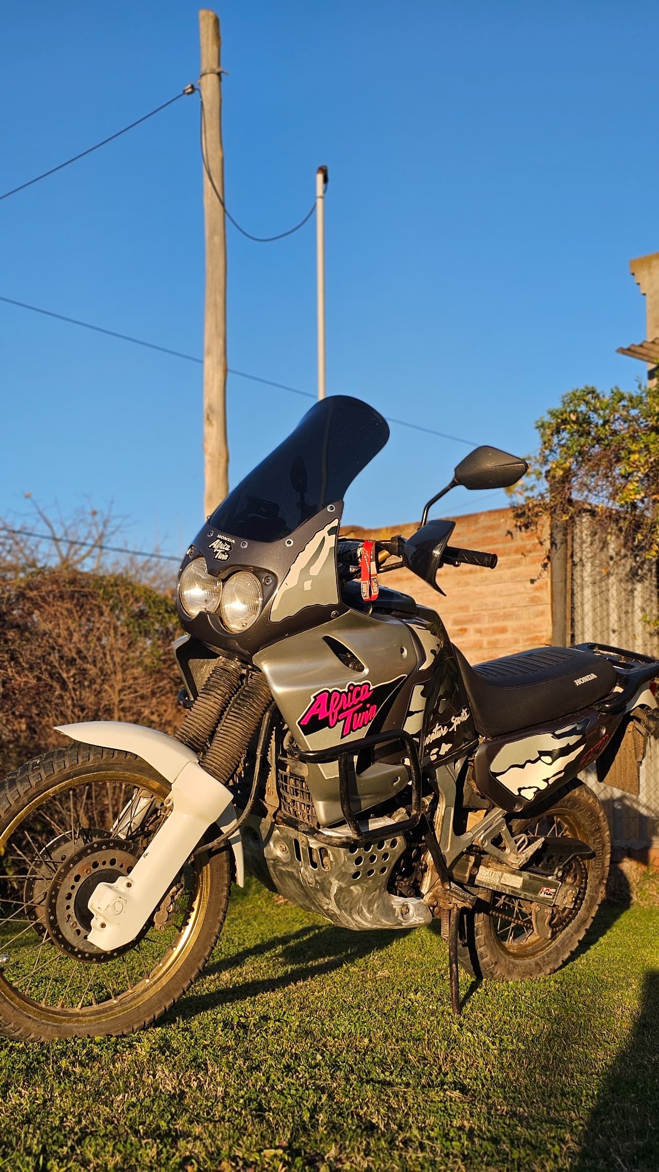 Honda Africa twin xrv 750 1994 — foto 1 de 2
