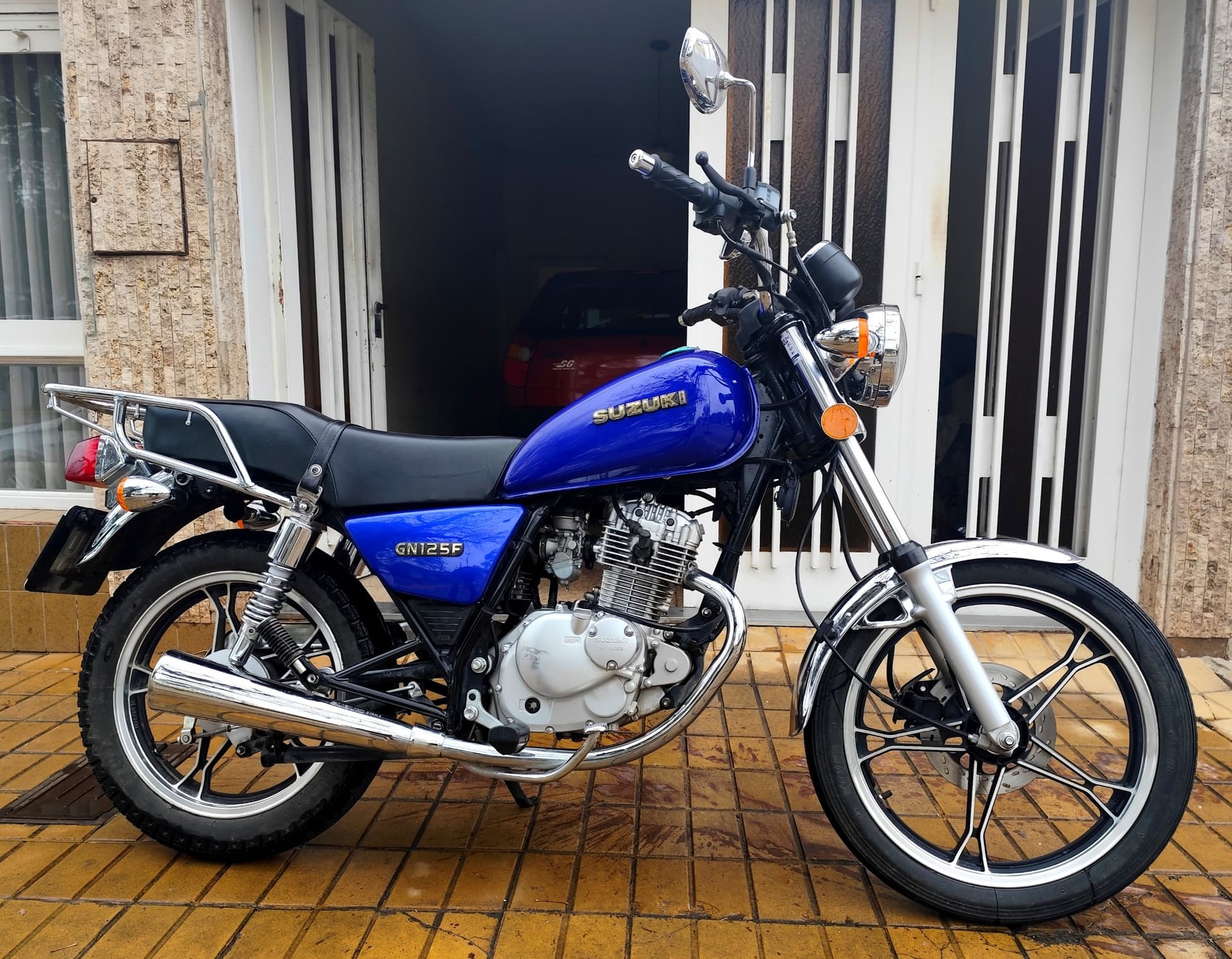 PORQUE DEBES COMPRAR UNA SUZUKI GN125F 2023? — foto 1 de 5